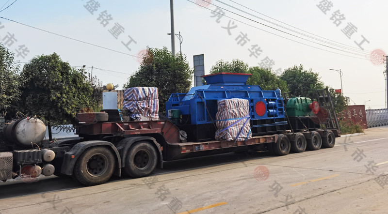云鼎_云鼎（中国）2PGY1212对辊破碎机机成功发往洛阳